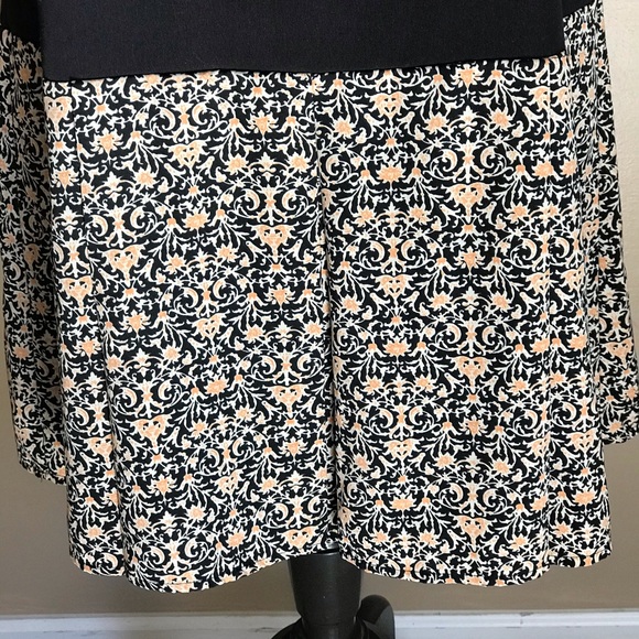 neckline beading sleeveless dress - Picture 3 of 4